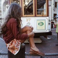 Photo taken at MUNI 17142 - Cable Car 61 by Angélica M. on 8/15/2014