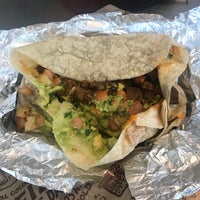 Photo taken at Chipotle Mexican Grill by Arthur Beck on 8/4/2018