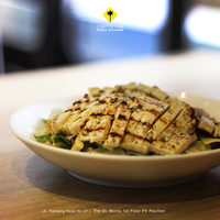 Photo taken at California Pizza Kitchen - Kemang 37 by California Pizza Kitchen - Kemang 37 on 1/31/2016