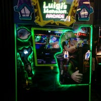 Photo taken at Dave &amp;amp; Buster&amp;#39;s by Luis B. on 9/30/2018