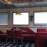 รูปภาพถ่ายที่ Route 66 Diner โดย Amy . เมื่อ 7/6/2018