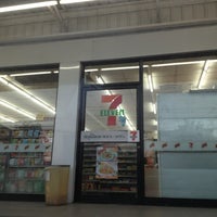Photo taken at 7-Eleven by Kwan L. on 3/31/2013