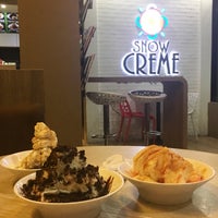 Photo taken at Snow Creme by Imee C. on 1/11/2016