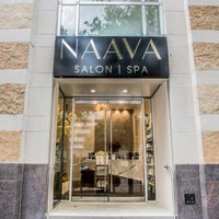 12/2/2015 tarihinde NAAVA Salon &amp;amp; Spaziyaretçi tarafından NAAVA Salon &amp;amp; Spa'de çekilen fotoğraf