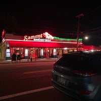 Photo taken at Sammy&amp;#39;s Shrimp Box Restaurant by Bleekaluchi on 5/22/2020