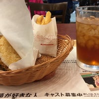 Photo taken at MOS Burger by そんちょう on 6/10/2018