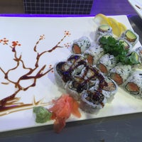 Foto scattata a Ikura Sushi da Ikura Sushi il 12/3/2015