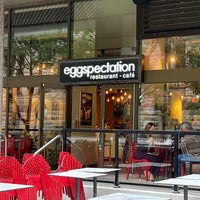 Photo prise au Eggspectation Bell Trinity Square par Noura . le9/5/2022