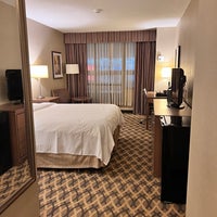 Foto scattata a Chelsea Hotel, Toronto da Noura . il 9/3/2022