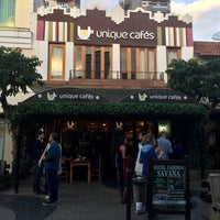 Das Foto wurde bei Unique Cafés von Viaje no Detalhe am 6/17/2017 aufgenommen