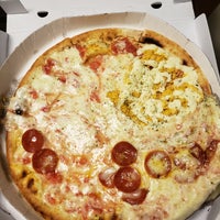 10/15/2018 tarihinde Fernando K.ziyaretçi tarafından Prestíssimo Pizza Bar'de çekilen fotoğraf