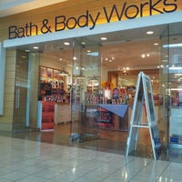 Photo taken at Bath &amp;amp; Body Works by GS J. on 9/20/2012