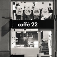 Das Foto wurde bei Caffé22 von Kriszta C. am 2/7/2017 aufgenommen