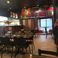 11/23/2018 tarihinde Sam A.ziyaretçi tarafından Stone Oven Gourmet Pizza &amp;amp; Eatery'de çekilen fotoğraf