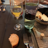 Das Foto wurde bei Casanova Restaurant von ShizuCafe am 9/27/2018 aufgenommen