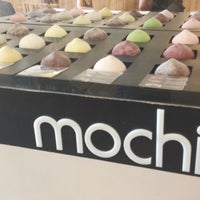 Photo taken at Smooch Frozen Yogurt &amp; Mochi by kieran c. on 8/9/2014