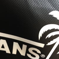 vans store valley river center