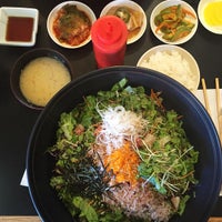 Foto scattata a A-won Japanese Restaurant da Midtown Lunch LA il 10/1/2015