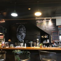 Foto tomada en Bare Bones Cafe &amp;amp; Bar  por A el 1/2/2019