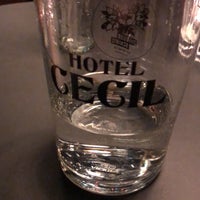Das Foto wurde bei Hotel Cecil von Heidi T. am 2/21/2020 aufgenommen