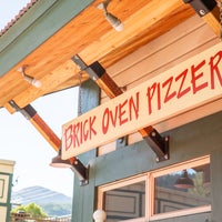 7/6/2018 tarihinde Brick Oven Pizzeria and Pubziyaretçi tarafından Brick Oven Pizzeria and Pub'de çekilen fotoğraf