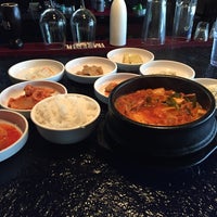รูปภาพถ่ายที่ Tozi Korean B.B.Q. Restaurant โดย Christopher B. เมื่อ 12/12/2014