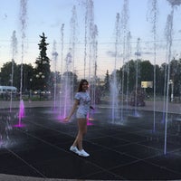 Photo taken at Танцующий Фонтан by Oksanhick ✨🌺 on 8/13/2016