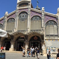 Photo taken at Mercat Central by Maite B. on 6/5/2015
