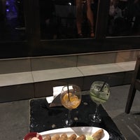 รูปภาพถ่ายที่ Gràcia Bar โดย Roby S. เมื่อ 8/26/2017