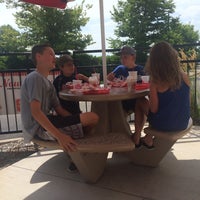 Photo taken at Freddy&amp;#39;s Steakburgers by Candi N. on 7/19/2016