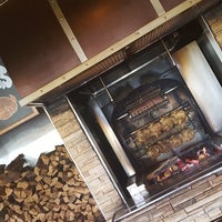 8/24/2017 tarihinde Stephanieziyaretçi tarafından Grizzly&amp;#39;s Wood-Fired Grill &amp;amp; Steaks'de çekilen fotoğraf