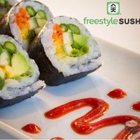รูปภาพถ่ายที่ Freestyle Sushi โดย Justin J. เมื่อ 11/20/2013