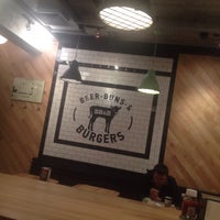 Photo taken at BB &amp;amp; Burgers by Руслан Л. on 10/26/2016