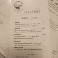 รูปภาพถ่ายที่ Brine Oyster Bar โดย Steve S. เมื่อ 8/21/2018