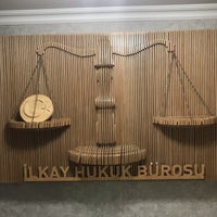 Foto scattata a İlkay Hukuk Bürosu da 🔱  𝓘̇𝓑𝓡𝓐𝓗𝓘̇𝓜   🔱 il 6/18/2021