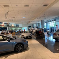 Foto scattata a AutoNation Toyota Pinellas Park Service Center da C W. il 8/20/2019