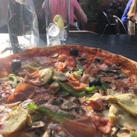 Photo taken at Pizzeria On The Green by Gabriel V. on 7/1/2017