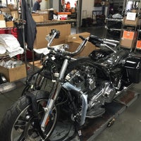 Photo prise au Laidlaw&amp;#39;s Harley-Davidson par Anthony le8/26/2015