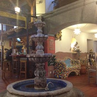 Das Foto wurde bei Hacienda Hôtel &amp;amp; Restaurant-Bar von Eden M. am 1/11/2013 aufgenommen