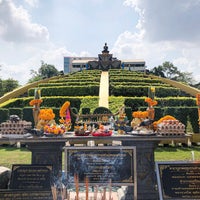 Photo taken at King Ramkhamhaeng Monument by Fah_Sky on 2/5/2022