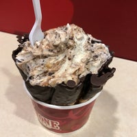 Photo taken at Cold Stone Creamery by Albert T. on 1/21/2017