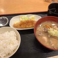 Photo taken at わが家の食堂 深川店 by ざっきー on 4/15/2024