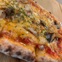 Photo taken at 【A】PIZZA by ざっきー on 12/1/2021