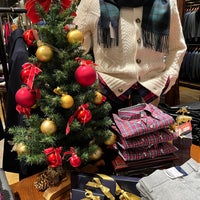 Photo taken at Brooks Brothers by ざっきー on 12/24/2021