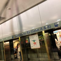 Photo taken at Skytrain by ざっきー on 3/8/2018