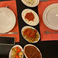 Das Foto wurde bei Katatürk Turkish Restaurant von Yavuz am 1/6/2020 aufgenommen
