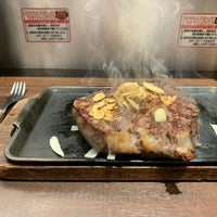 Photo taken at Ikinari Steak by Akira on 12/14/2019