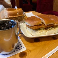 Photo taken at Komeda&amp;#39;s Coffee by つなしぃ on 3/5/2021