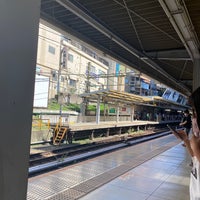 Photo taken at Inokashira Line Meidaimae Station (IN08) by す か. on 8/11/2020
