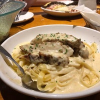 Photo taken at Olive Garden by Vyn on 9/6/2018